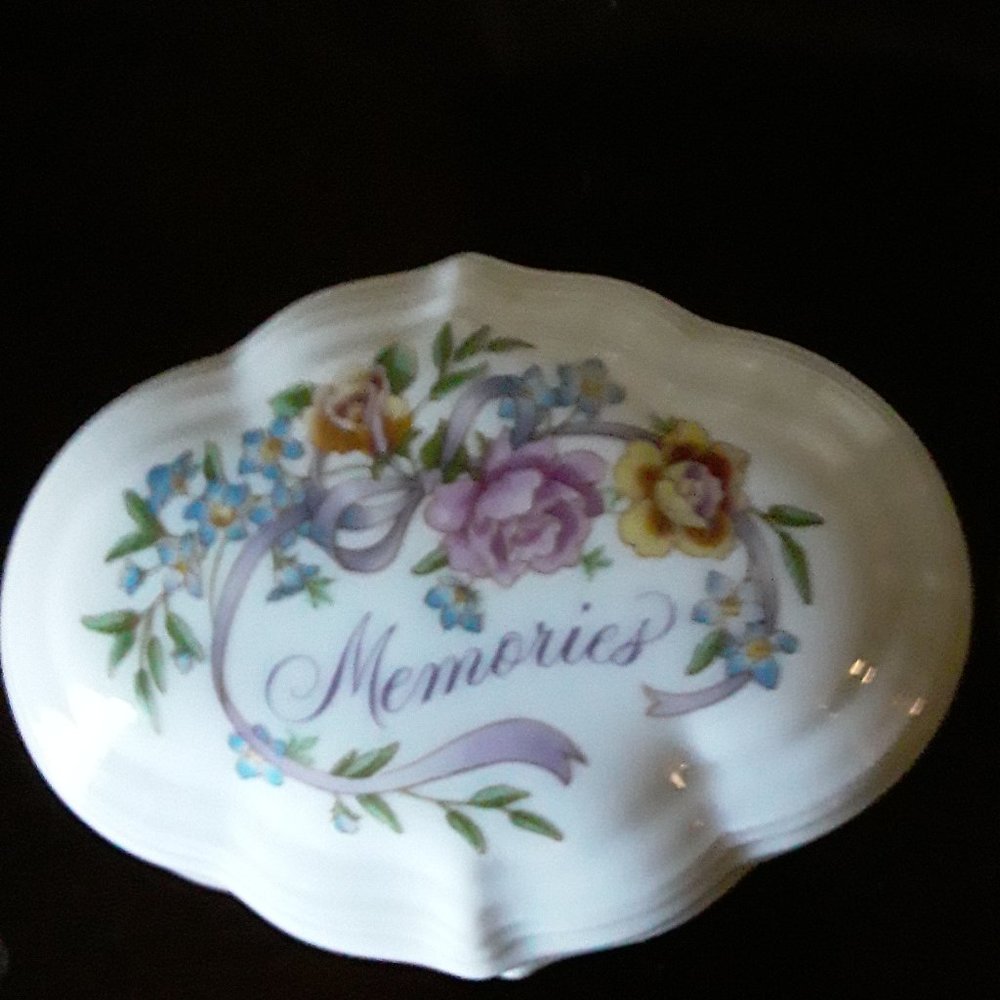 Vintage AVON Ceramic Keepsake Music Box